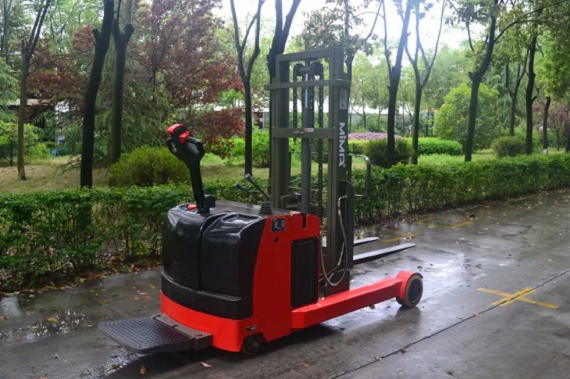 湖南榮洲機(jī)械設(shè)備有限公司,移動式升降平臺價(jià)格,湖南升降貨梯,塑料托盤批發(fā),固定式升降平臺,曲臂式升降平臺,汽車尾板,全電動叉車 湖南榮洲機(jī)械設(shè)備有限公司,移動式升降平臺價(jià)格,湖南升降貨梯,塑料托盤批發(fā),固定式升降平臺,曲臂式升降平臺,汽車尾板,全電動叉車